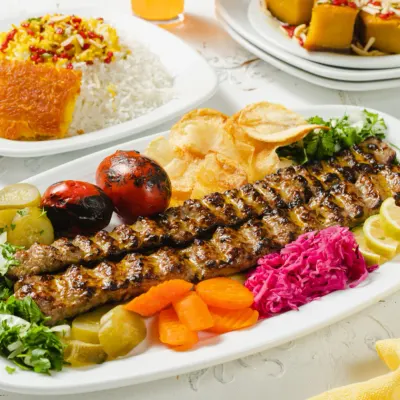 چلوکباب لقمه — مجموعه غذایی رزا