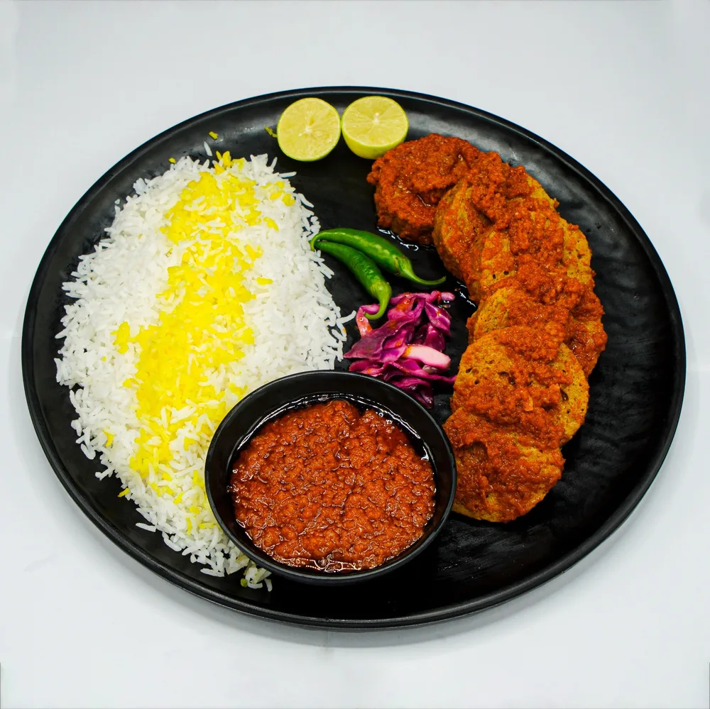 رولت گوشت در کترینگ عاج