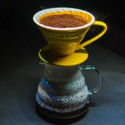 وی 60 — کافه فلاورز