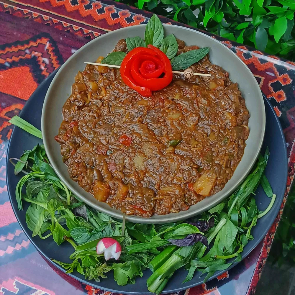 یتیمچه در کافه آقاجان