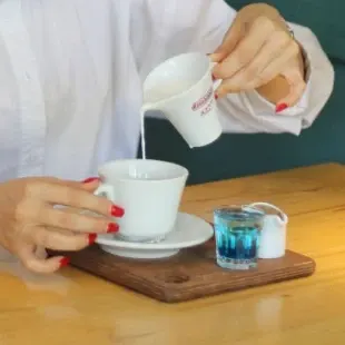 یونانی — کافه رستوران فوکا