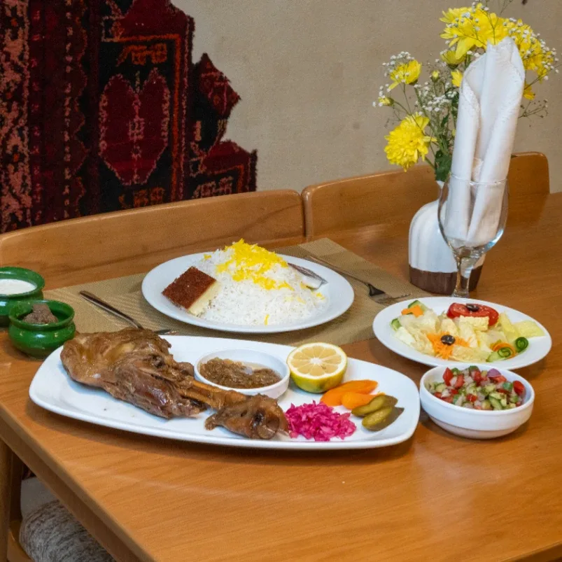 چلو ماهیچه در رستوران ویلا
