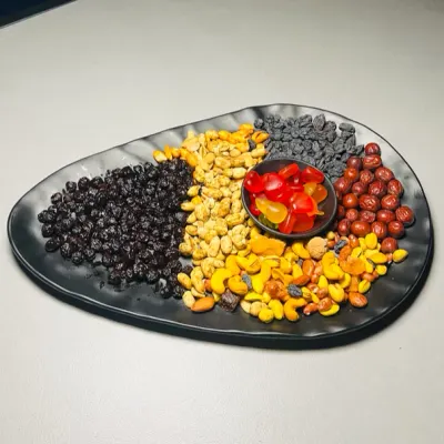 اجیل ومزه جات — نیلی لانژ