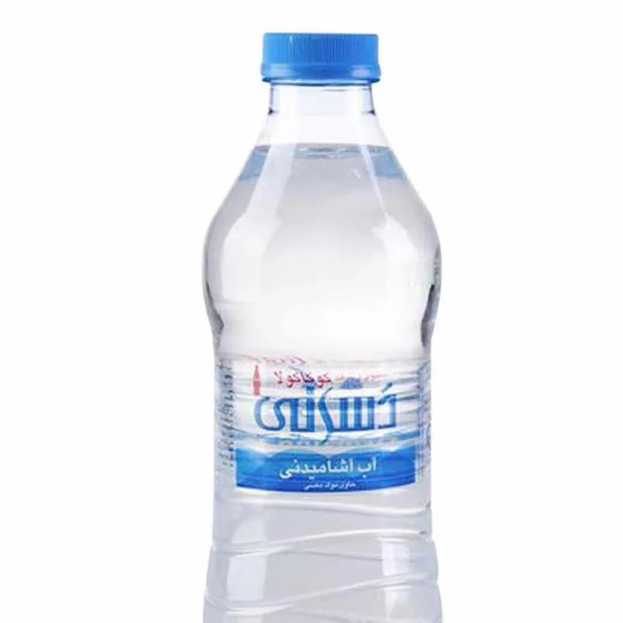 اب معدنی در کافه باکارا