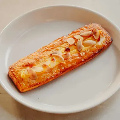 دنیش بادام — چِ لانژ