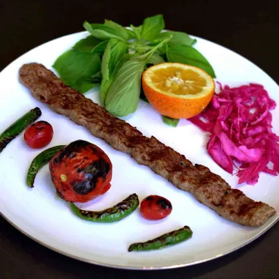 کوبیده گوسفندی در جگر و کباب آجودانی