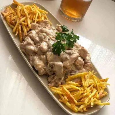 چيكن استراگانف — هتل الماس نوین