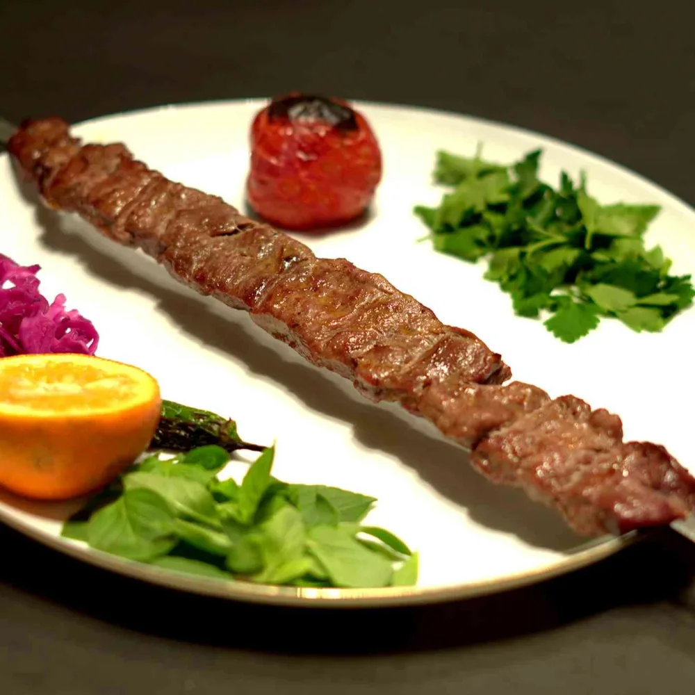 چنجه فیله شاندیزی در جگر و کباب آجودانی