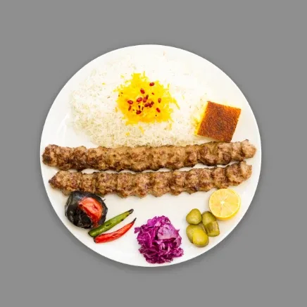 چلو کباب لقمه در مجموعه غذایی یادبود