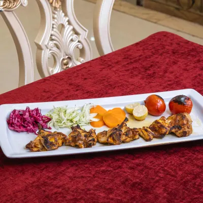 خوراک جوجه با استخوان — رستوران معین درباری