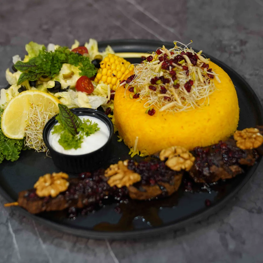 کته تمیشون در " کافه رستوران پئونیا "