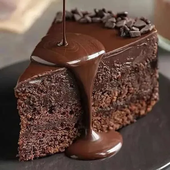 کیک شکلاتی در کافه ژوان