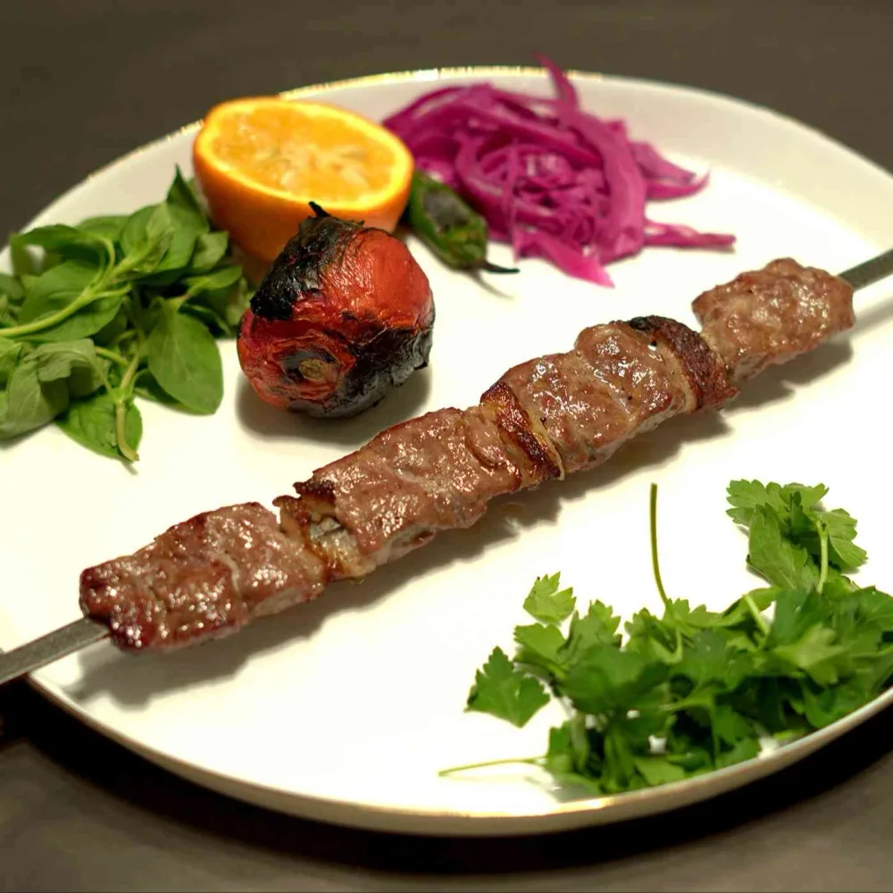 چنجه مخصوص در جگر و کباب آجودانی