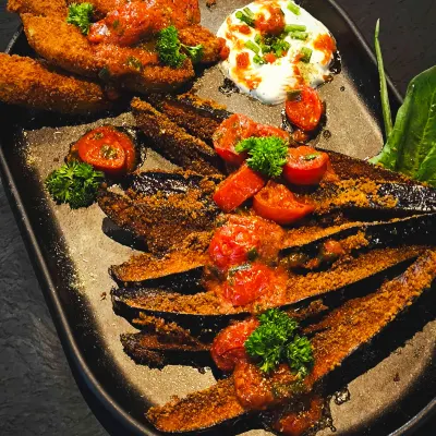 سوخاری بادمجان — مجتمع گردشگری شبهای عنبران