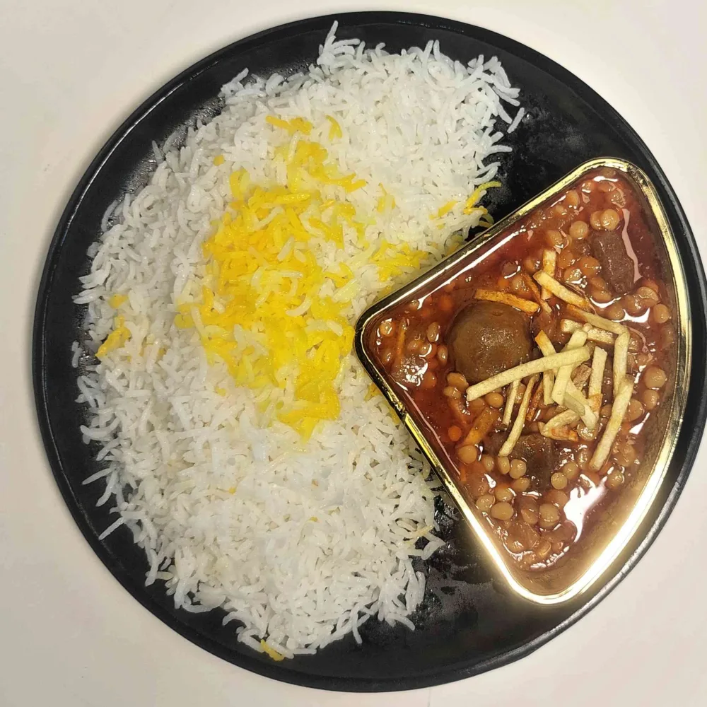 چلو خورشت قیمه در چلو کلاب