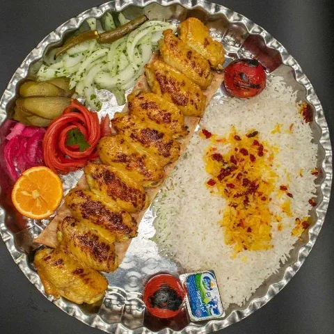 چلو بال کبابی در کباب بهارستان