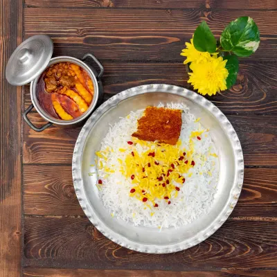 چلوخورش قیمه — کافه رستوران عمارت فیروزه