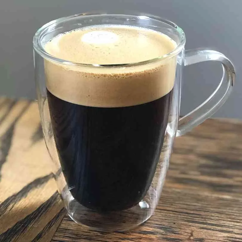 آمریکانو Americano در کافه آدلی