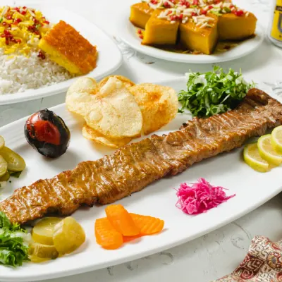 چلوکباب برگ ممتاز — مجموعه غذایی رزا