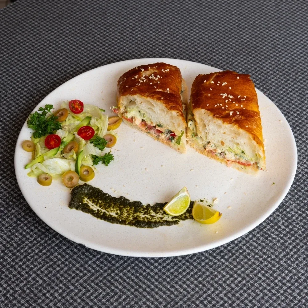 چاپاتا چیکن اسپیناچی در زمیک لانژ