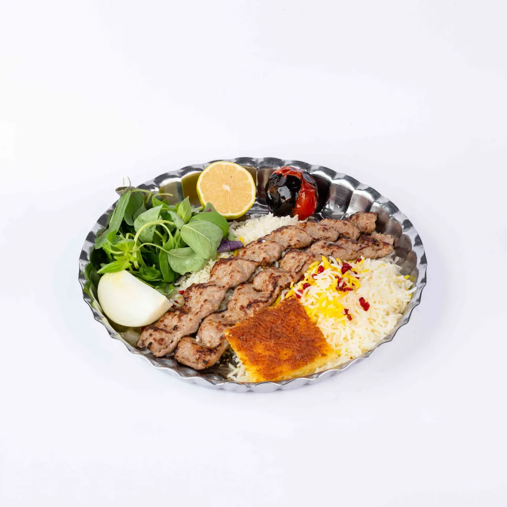 چلو کباب کوبیده گوسفندی در دیزی سرای سعیدی