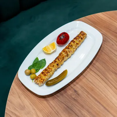 کباب کوبیده مرغ 100 گرمی — نان‌داغ‌کباب‌داغ‌امیرکبیر