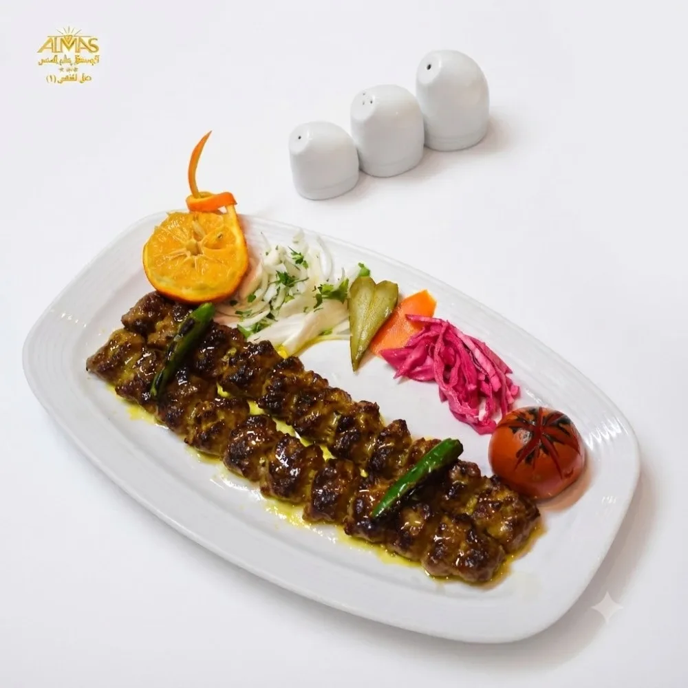 خوراک کباب لقمه زعفرانی در هتل الماس ۱ مشهد
