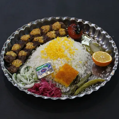 چلو کباب نگین مخصوص — کافه رستوران گلچین