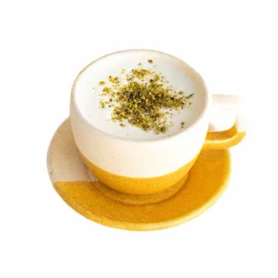 شیر زعفران پسته — سِن کافه