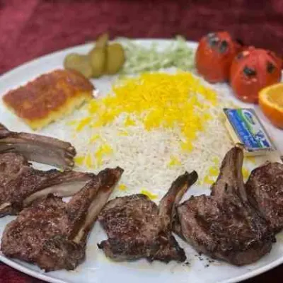 چلو شیشليك الماس نوين — هتل الماس نوین