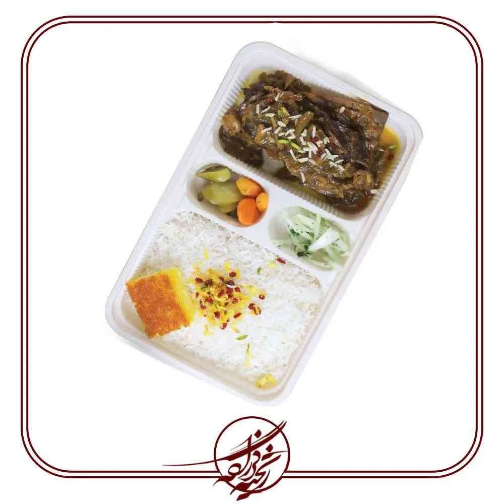 چلو گوشت در کترینگ ریخته گرزاده
