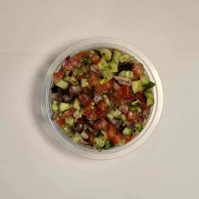 سالاد شیرازی در چلو کلاب