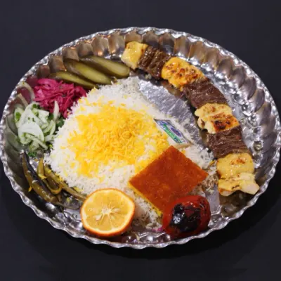 چلو کباب بختیاری — کافه رستوران گلچین