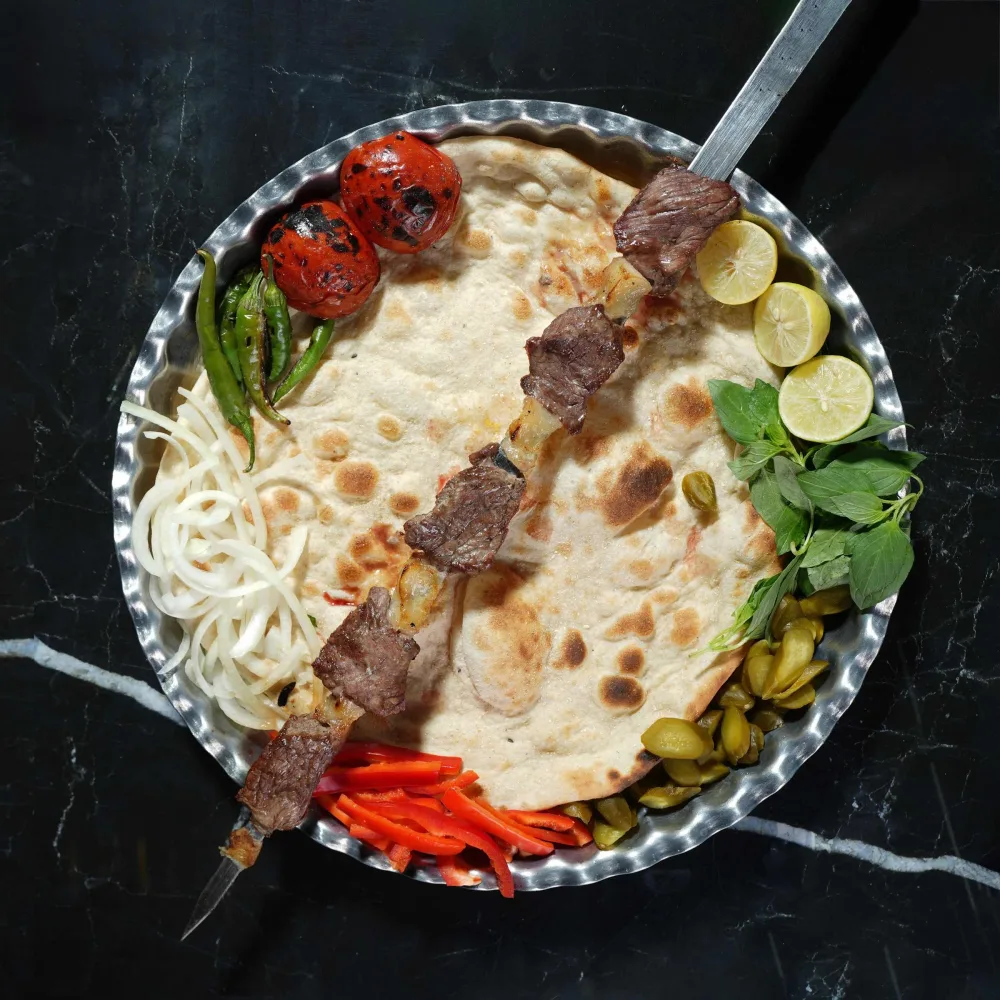 چنجه در باغ دل