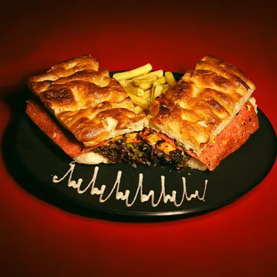 چیکن پستو — فست فود آفتابگردان